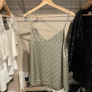 Aritzia Camisole size M